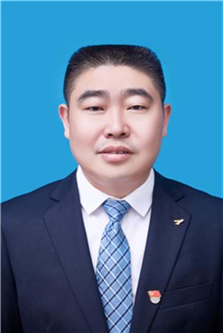 宜賓市南溪一中黨委書記  高正鑫